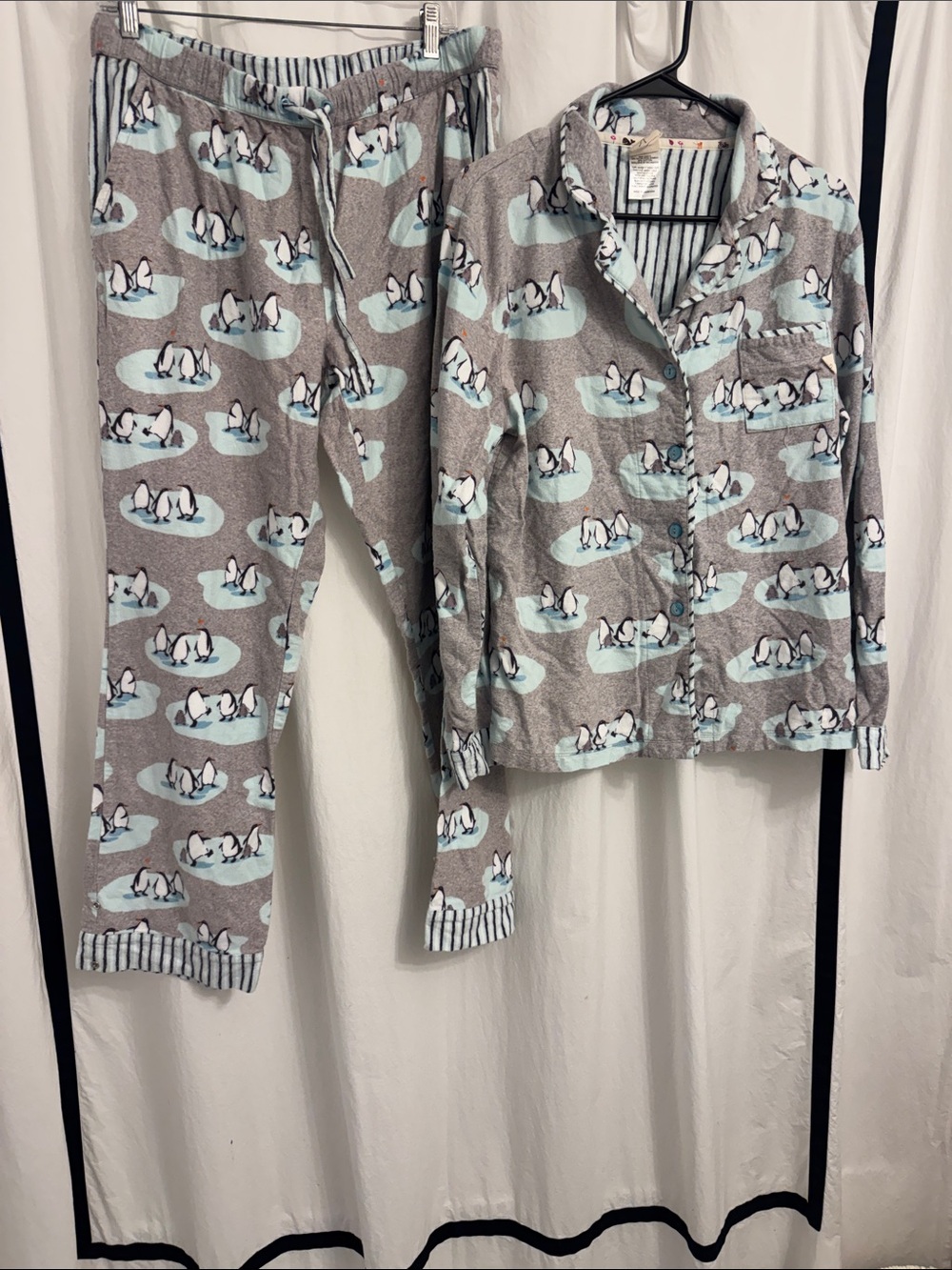 Munki Munki Women's flannel Grey fPenguin  Pajama Set with Light Blue Accents.